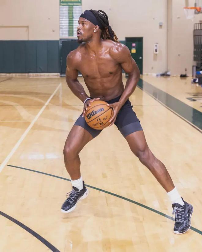 局表现令人 局表现令人