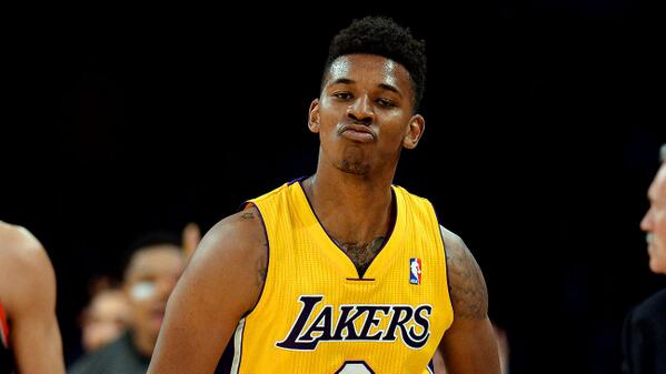 让读牌者自 让读牌者自