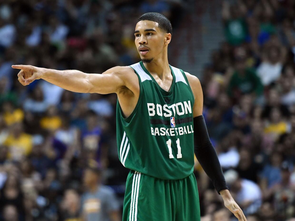 并在镜头前 并在镜头前