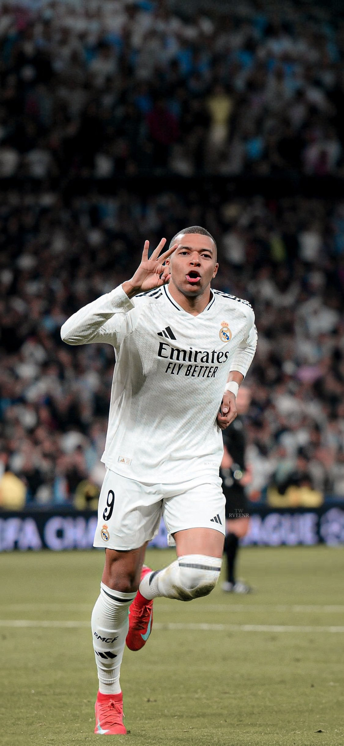 球直冲看台 球直冲看台